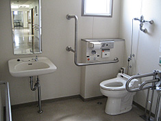保健所分室内トイレ